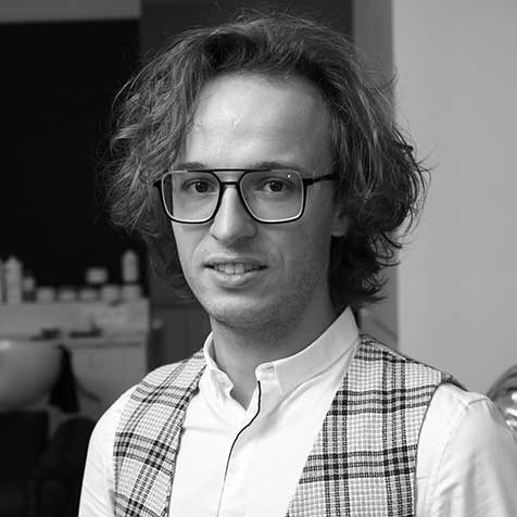 Dario, coiffeur Dario, coiffeur au salon de 1987 à Houdeng-Goegnies